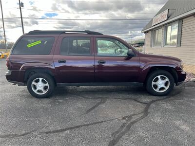 2006 Chevrolet TrailBlazer EXT LS   - Photo 4 - Escanaba, MI 49829