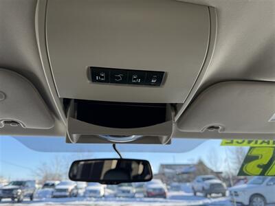 2015 Chrysler Town & Country Touring   - Photo 19 - Escanaba, MI 49829
