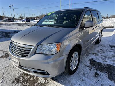 2015 Chrysler Town & Country Touring   - Photo 3 - Escanaba, MI 49829