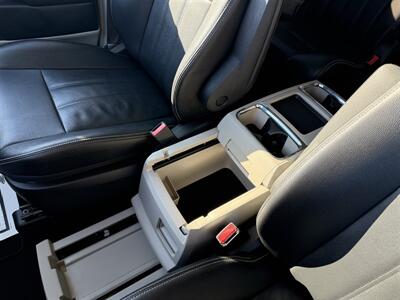 2015 Chrysler Town & Country Touring   - Photo 17 - Escanaba, MI 49829