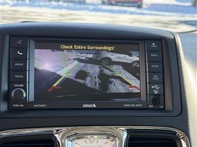 2015 Chrysler Town & Country Touring   - Photo 13 - Escanaba, MI 49829