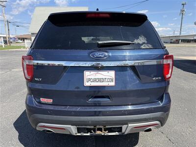 2017 Ford Explorer XLT AWD   - Photo 6 - Escanaba, MI 49829