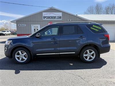 2017 Ford Explorer XLT AWD   - Photo 4 - Escanaba, MI 49829