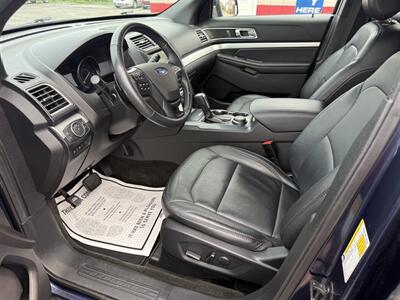 2017 Ford Explorer XLT AWD   - Photo 11 - Escanaba, MI 49829