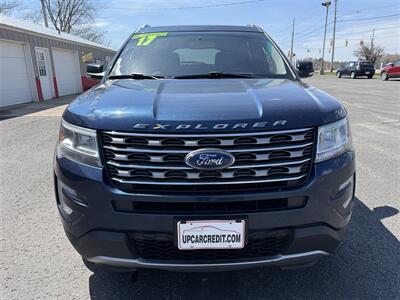2017 Ford Explorer XLT AWD   - Photo 2 - Escanaba, MI 49829
