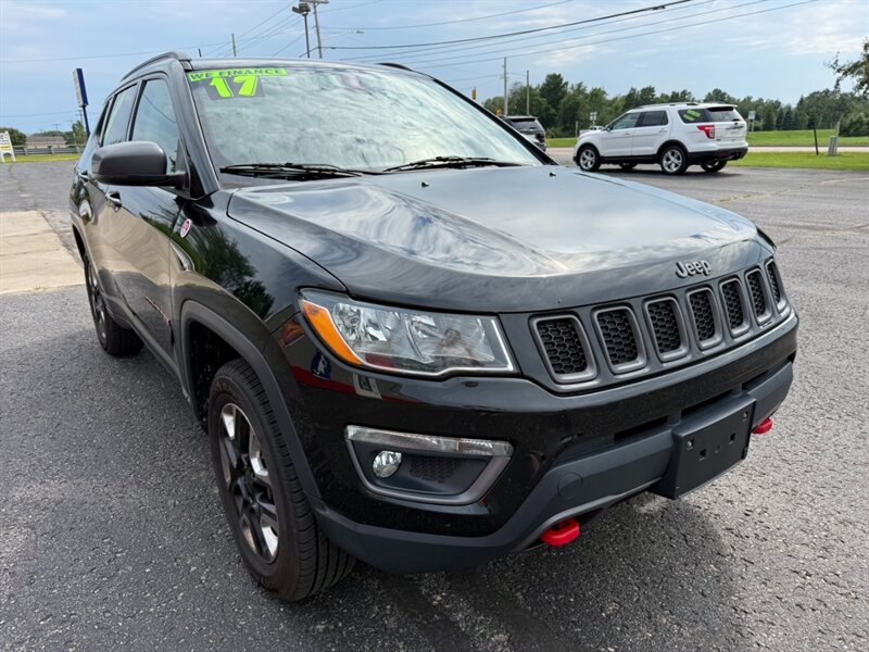 2017 Jeep Compass Trailhawk   - Photo 1 - Escanaba, MI 49829