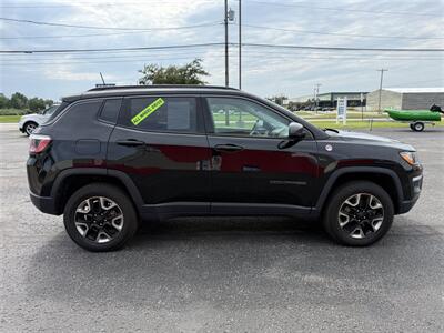 2017 Jeep Compass Trailhawk   - Photo 5 - Escanaba, MI 49829