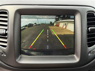 2017 Jeep Compass Trailhawk   - Photo 14 - Escanaba, MI 49829