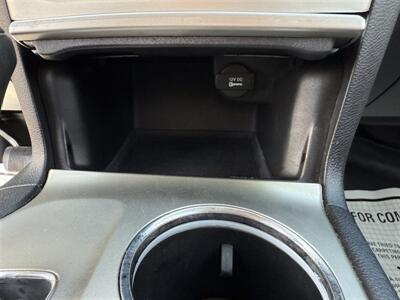 2012 Jeep Grand Cherokee Overland   - Photo 20 - Negaunee, MI 49866