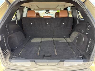 2012 Jeep Grand Cherokee Overland   - Photo 9 - Negaunee, MI 49866