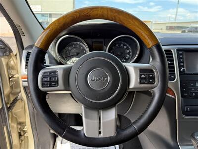 2012 Jeep Grand Cherokee Overland   - Photo 15 - Negaunee, MI 49866
