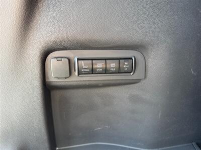 2011 Ford Explorer Limited - Photo 10 - Escanaba, MI 49829