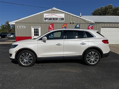 2016 Lincoln MKX Reserve   - Photo 2 - Negaunee, MI 49866