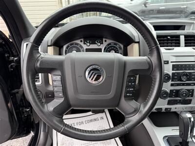 2010 Mercury Mariner Premier AWD   - Photo 12 - Escanaba, MI 49829