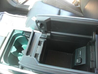 2010 Mazda CX-9 Sport   - Photo 16 - Negaunee, MI 49866