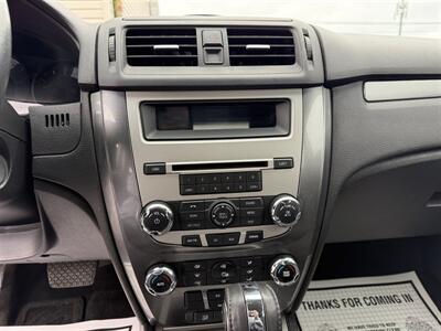2012 Ford Fusion SEL - Photo 12 - Escanaba, MI 49829