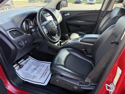 2017 Dodge Journey Crossroad AWD   - Photo 10 - Escanaba, MI 49829