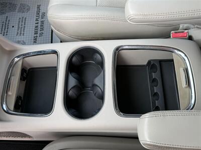 2014 Chrysler Town & Country Touring-L - Photo 17 - Escanaba, MI 49829