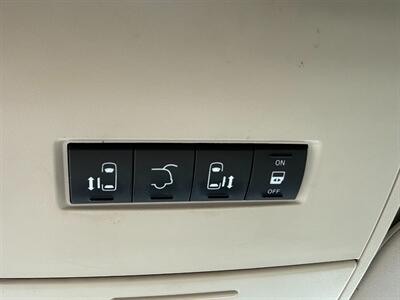 2014 Chrysler Town & Country Touring-L - Photo 19 - Escanaba, MI 49829