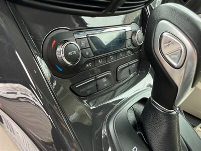 2014 Ford Escape Titanium AWD   - Photo 14 - Escanaba, MI 49829