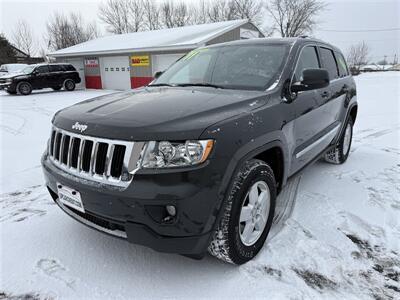 2011 Jeep Grand Cherokee Laredo   - Photo 3 - Escanaba, MI 49829