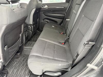 2011 Jeep Grand Cherokee Laredo   - Photo 18 - Escanaba, MI 49829