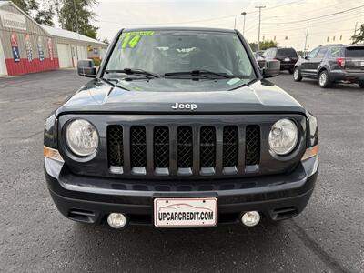 2014 Jeep Patriot Latitude 4x4   - Photo 2 - Escanaba, MI 49829