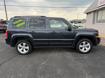 2014 Jeep Patriot Latitude 4x4   - Photo 5 - Escanaba, MI 49829