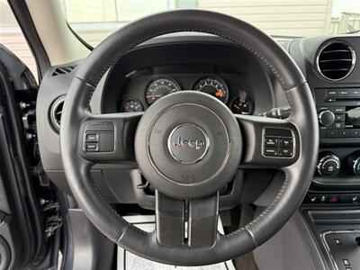 2014 Jeep Patriot Latitude 4x4   - Photo 10 - Escanaba, MI 49829