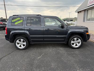 2014 Jeep Patriot Latitude 4x4   - Photo 5 - Escanaba, MI 49829