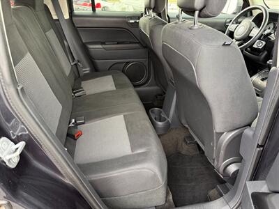 2014 Jeep Patriot Latitude 4x4   - Photo 21 - Escanaba, MI 49829