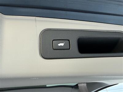 2012 Honda Pilot EX-L - Photo 11 - Escanaba, MI 49829