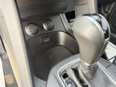 2016 Hyundai SANTA FE SE - Photo 20 - Escanaba, MI 49829