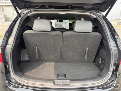 2016 Hyundai SANTA FE SE - Photo 8 - Escanaba, MI 49829