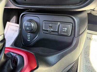 2015 Jeep Renegade Trailhawk   - Photo 15 - Escanaba, MI 49829