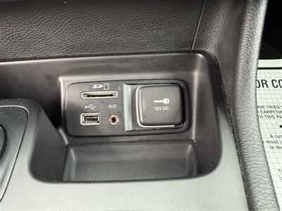 2014 Jeep Cherokee Latitude 4x4   - Photo 14 - Escanaba, MI 49829