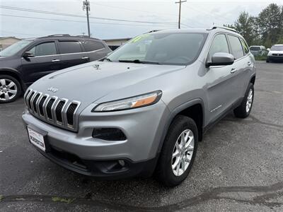 2014 Jeep Cherokee Latitude 4x4   - Photo 3 - Escanaba, MI 49829