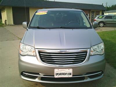 2015 Chrysler Town & Country Touring   - Photo 2 - Negaunee, MI 49866