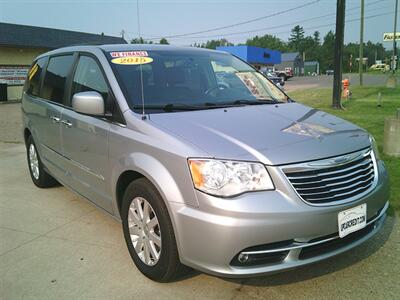 2015 Chrysler Town & Country Touring   - Photo 1 - Negaunee, MI 49866