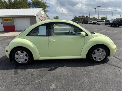 2001 Volkswagen Beetle GLS 2.0T   - Photo 5 - Escanaba, MI 49829