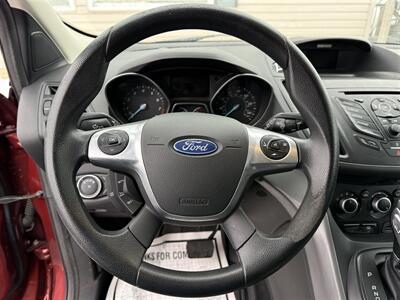 2015 Ford Escape SE - Photo 11 - Escanaba, MI 49829