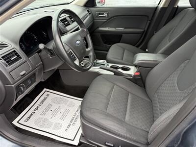 2012 Ford Fusion SEL AWD   - Photo 9 - Escanaba, MI 49829