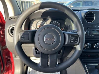 2012 Jeep Compass Sport   - Photo 9 - Escanaba, MI 49829