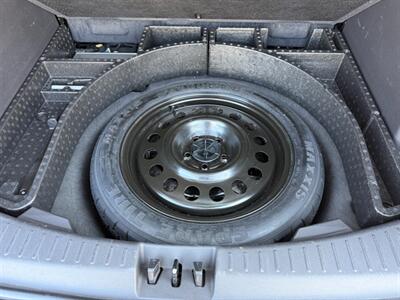 2017 Ford Escape Titanium   - Photo 9 - Escanaba, MI 49829