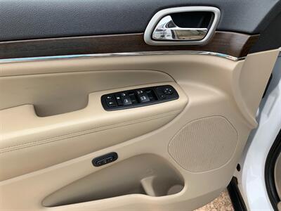 2015 Jeep Grand Cherokee Limited   - Photo 9 - Negaunee, MI 49866