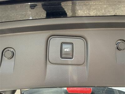 2017 Nissan Murano SV - Photo 10 - Escanaba, MI 49829