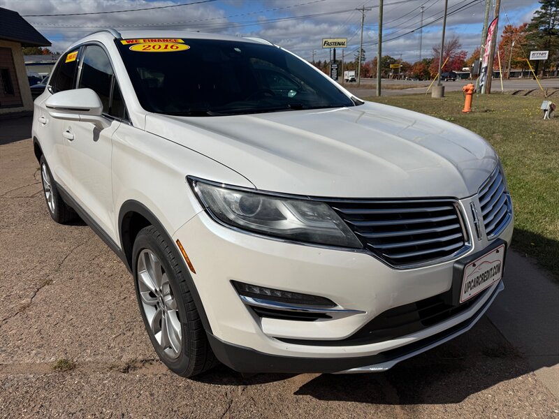 2016 Lincoln MKC Select   - Photo 1 - Negaunee, MI 49866