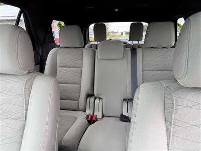 2015 Ford Explorer Base AWD   - Photo 18 - Escanaba, MI 49829