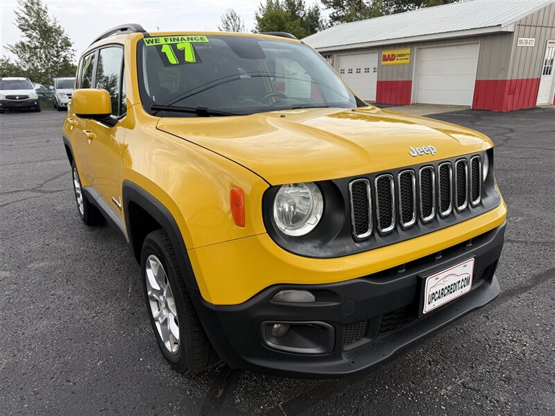 2017 Jeep Renegade Latitude AWD  
