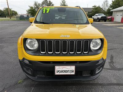 2017 Jeep Renegade Latitude AWD   - Photo 2 - Escanaba, MI 49829